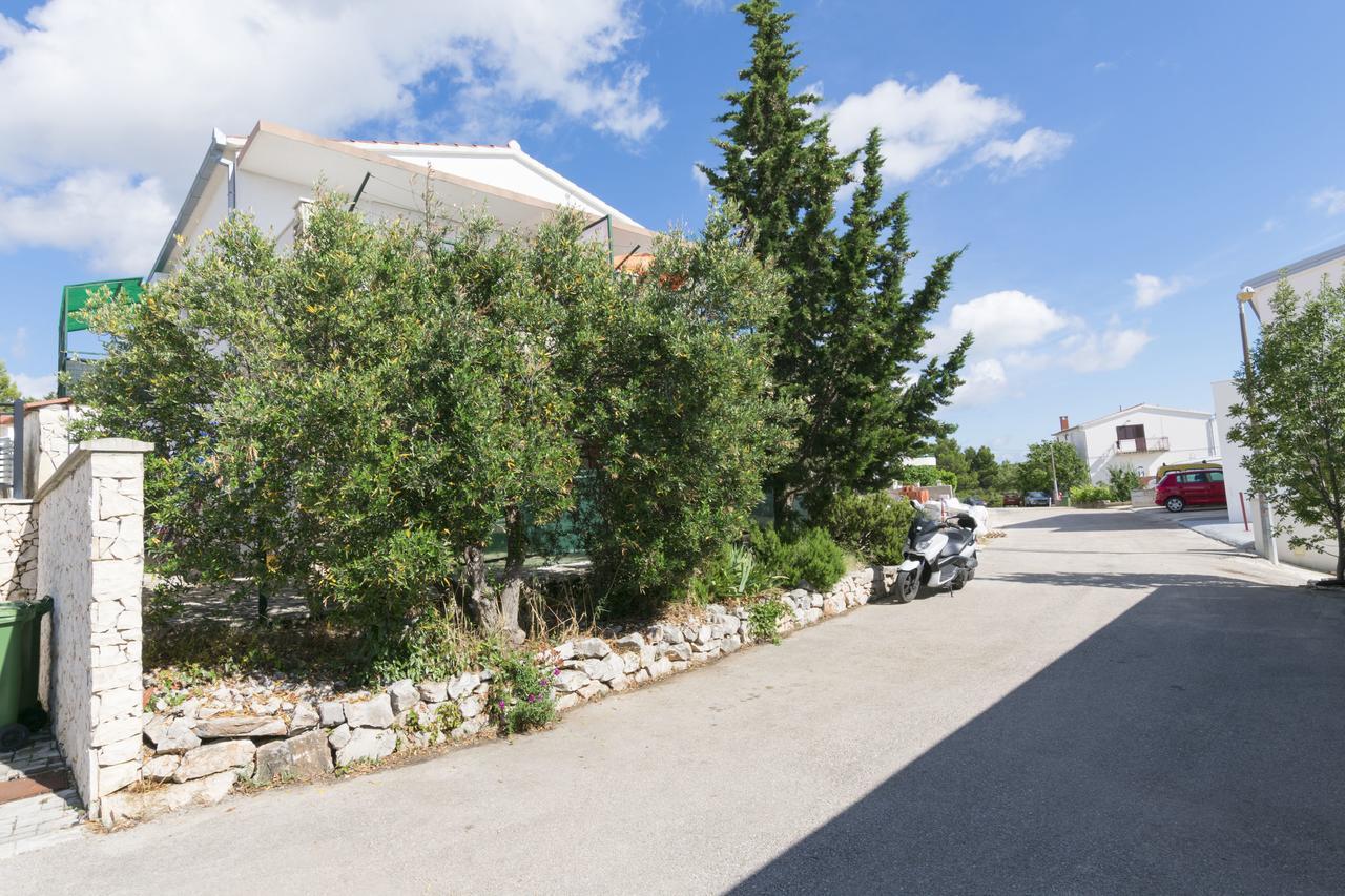Apartments Ksenija Primošten Eksteriør bilde
