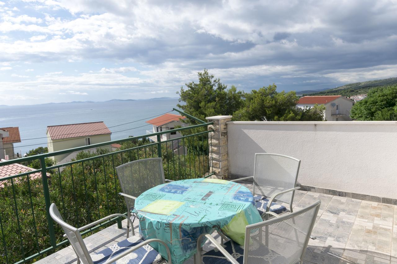 Apartments Ksenija Primošten Eksteriør bilde